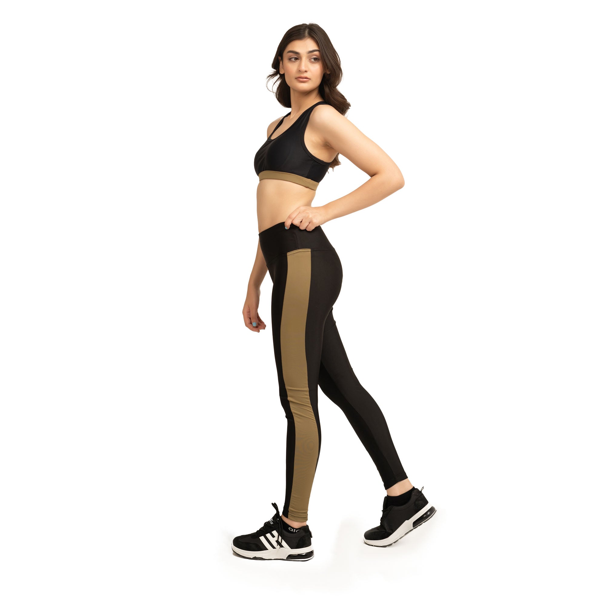 Allure Sports Bra - Black/Brown